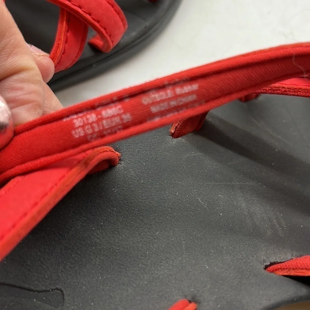 Olukai Kalupa Red Sandal Sz 3. MCS0707D